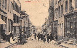 AVESNES - La Grand Rue - Très Bon état - Avesnes Sur Helpe