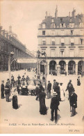 PARIS - Place Du Palais Royal - La Station Du Métropolitain - état - Plazas