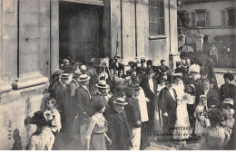 NANTERRE - Le Couronnement - La Sortie De L'Eglise - Très Bon état - Nanterre