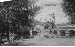 LA TRIMOUILLE - Le Pont Des Arches - état - La Trimouille