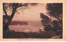 Ile De PORQUEROLLES - Coup D'oeil Sur Le Port - Très Bon état - Porquerolles