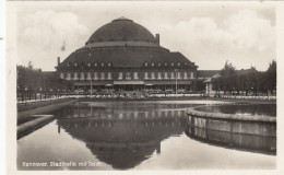 Hannover, Stadthalle Mit Teich Gl1939 #G2880 - Other & Unclassified