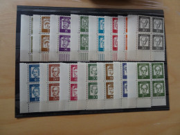 Berlin Michel 199-213 Bed. Deutsche Viererblocks Ecke Links Unten (13280) - Unused Stamps