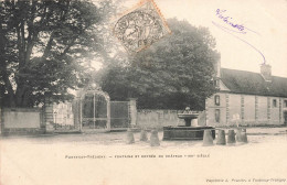 FRANCE - Fontenay Trésigny - Fontaine Et Entrée Du Château - XVI E Siècle - Fontaine - Carte Postale Ancienne - Fontenay Tresigny