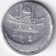 Pakistan KM-67 1 Rupee 2010 Error Off Center Strike - Pakistán