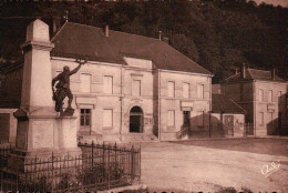 Cormoranche-en-Bugey - Mairie Et Ecoles - Non Classés