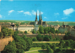 LUXEMBOURG - La Cathédrale Et L'Athénée - Carte Postale - Otros & Sin Clasificación