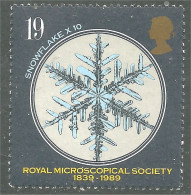 XW01-2332 UK Royal Microspical Society Microscope Snowflake Flocon Neige - Fysica