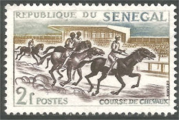 XW01-2647 Sénégal Course Chevaux Cheval Horse Pferd Paard Caballo Race Racing Sans Gomme - Horses