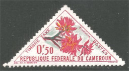 XW01-2634 Cameroun Fleur Flower Blume Erythrine Triangle Sans Gomme - Camerún (1960-...)