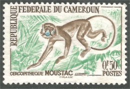 XW01-2628 Cameroun Singe Monkey Ape Scimmia Affe Moustac Sans Gomme - Kamerun (1960-...)
