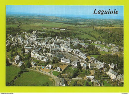 12 LAGUIOLE Sur Les Monts D'Aubrac Vue Générale Aérienne Maison En Construction Vers Camion Bleu VOIR DOS - Laguiole