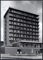 E5389 - Sassnitz Mitropa Rügen Hotel DDR Architektur Großplatte - Foto Schröder Binz Handabzug - Ruegen