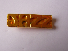 Pin S RELIEF JAZZ 2 Attaches TBQ - Musica