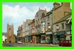 OKEHAMPTON, DEVON, UK - MAIN STREET, ANIMATED - TRAVEL IN 1972 - DENNIS PRODUCTIONS - - Sonstige & Ohne Zuordnung