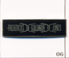 Pin's Variété Française / Trio Jean Jacques Goldman, Carol Fredericks Et Michael Jones (1990-96). Non Est. EGF. T1008-06 - Musik