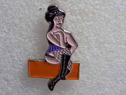 PINS DIVERS - Non Classificati