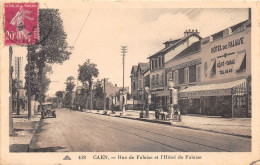 CAEN - Rue De Falaise Et L'Hôtel De Falaise - Pompe à Essence - Caen