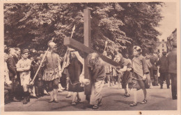 Postcard - Procession Du St. Sang - Jezus Draagt Zijn Kruis  - VG - Unclassified