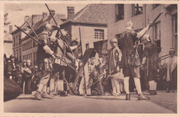 Postcard - Procession Du St. Sang - Jezus Valt Onder Het Kruis  - VG - Unclassified