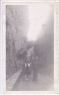 2 Photos De Particulier 1946 Alpes De Haute Provence Digne Les Bains Clue De Barles  A Situer Et Identifier  Réf 30670 - Lugares