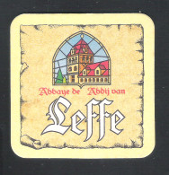 Bierviltje - Sous-bock - Bierdeckel  : LEFFE  - ABDIJ VAN LEFFE   (B 125) - Portavasos