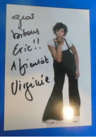 AUTOGRAPHE DE VIRGINIE HOCQ SUR CARTE - Actors & Comedians