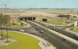 Postcard - London Airport - Card No.pt9914  - Creased…. Condition Good - Non Classés