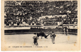 Nimes Course De Taureaux L'estacade - Nîmes