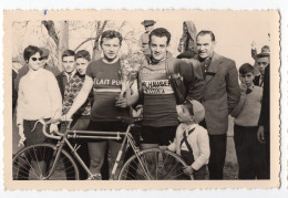 Snapshot Superbe Velo Course Cyclisme Coureur 1961 à Situer Identifier - Wielrennen