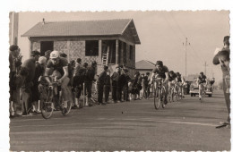 Snapshot Superbe Velo Course Cyclisme Coureur 1961 à Situer Identifier - Ciclismo