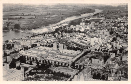 03-VICHY-N°383-E/0127 - Vichy