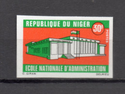 NIGER  N° 224  NON DENTELE   NEUF SANS CHARNIERE  COTE ? €    ECOLE D'ADMINISTRATION - Niger (1960-...)