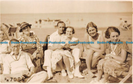 R128508 Old Postcard. People Company At The Beach. Sunbeam - World