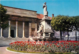 71 - Chalon Sur Saone - Square Du Palais De Justice - Fleurs - CPM - Voir Scans Recto-Verso - Chalon Sur Saone