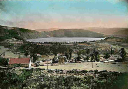 07 - Lac D'Issarlès - Magnifique Nappe D'Eau Dans Le Cratère D'un Ancien Volcan - CPM - Voir Scans Recto-Verso - Otros & Sin Clasificación