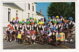 CPSM Près De Bourges 18 Cher Les Vélos Humoristiques De La Chapelle Saint Ursin Rue Passe Vaisseau éditeur Naviliat - Bourges