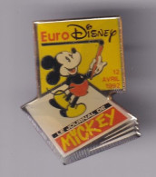 Pin's Euro Disney Le Journal De Mickey Réf 8531 - Disney