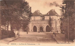 DOUAI - LA PORTE DE VALENCIENNES - Douai