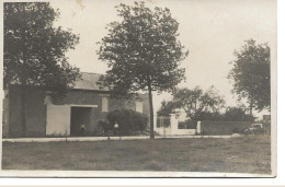 MAREUIL EN BRIE  -  CARTE PHOTO  (ferme ? Automobile) - Sonstige & Ohne Zuordnung