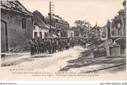 ABOP7-80-0572 - VILLERS-BRETONNEUX - Equipe De Territoriaux Travaillant à La Refection De La Voie Ferrée - Villers Bretonneux