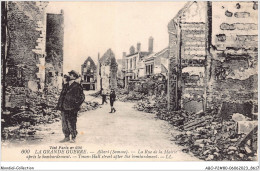 ABOP2-80-0134 - La Grande Guerre - ALBERT - La Rue De La Mairie Après Le Bombardement - Albert