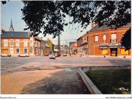 ABOP8-80-0676 - VILLERS-BRETONNEUX - Place Des Halles Et Rue Général-Leclerc - Villers Bretonneux