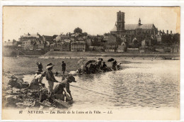 Nevers :   L'Everon : Les Laveuses Dans La Loire     ///  Ref. Mai 24 ///  BO. 58 - Nevers