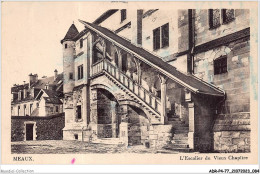 ADRP4-77-0343 - MEAUX - L'escalier Du Vieux Chapitre - Meaux