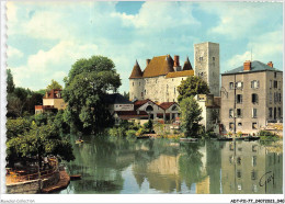 ADTP11-77-0914 - NEMOURS - Les Bords Du Loing - Au Fond Le Vieux Château Des Ducs De Nemours  - Nemours