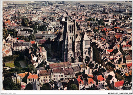 ADTP11-77-0919 - MEAUX - La Façade De La Cathédrale Saint-etienne Et Le Palais épiscopal Actuelement Musée Bossuet  - Meaux