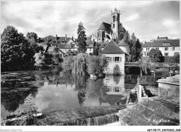 ADTP8-77-0681 - MORET-SUR-LOING - Reflets Sur Le Loing - L'église Notre-dame - Moret Sur Loing