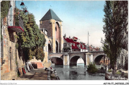 ADTP6-77-0558 - MORET-SUR-LOING - Le Petit Quai Sur Le Loing - Les Anciennes Fortifications Et La Porte De Bourgogne  - Moret Sur Loing