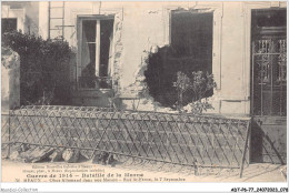 ADTP6-77-0508 - Guerre De 1914 - Bataille De La Marne - MEAUX - Obus Allemand Dans Une Maison - Rue St-faroc - Meaux